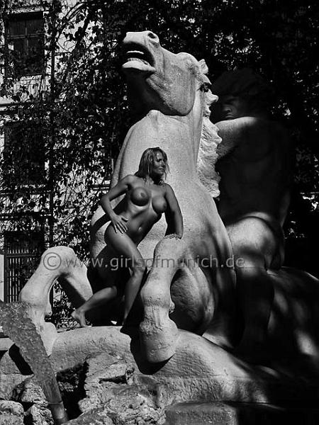 monument5.jpg
